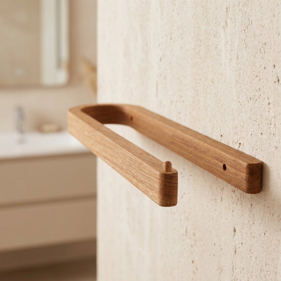 handtuch aufbewahrung holz Handtuchhalter aus Eiche | Nachhaltiges Holz | Zum Kleben oder Bohren